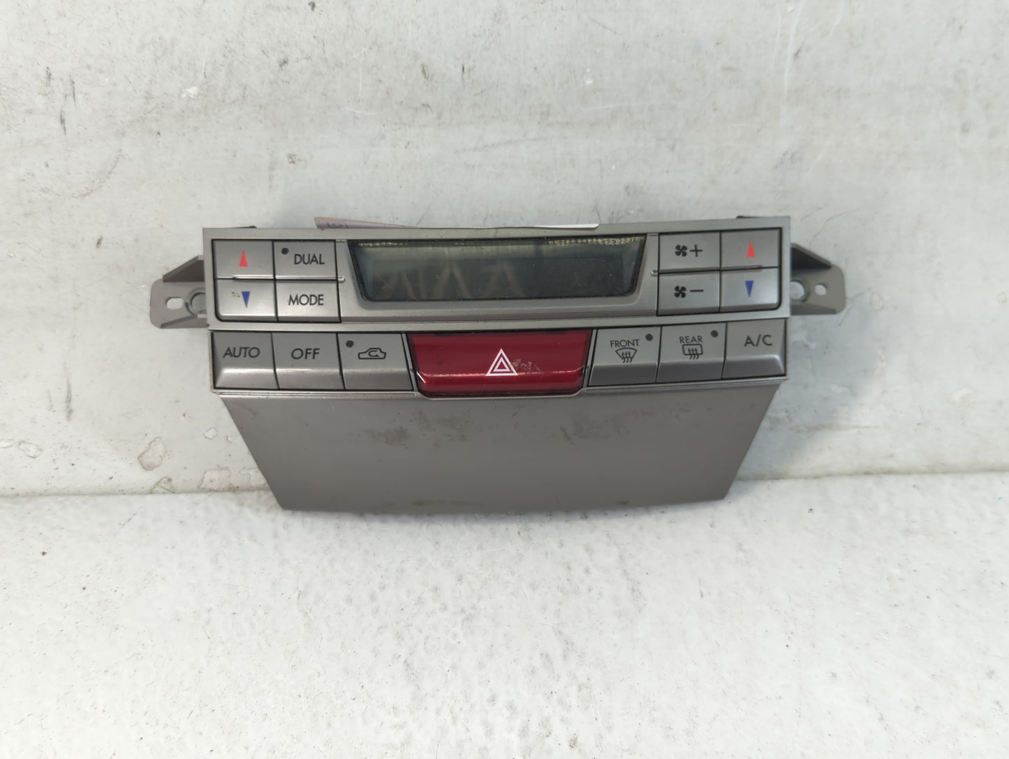 2010-2014 Subaru Legacy Climate Control Module Temperature AC/Heater Replacement P/N:72311AJ03A A2C3109120000 Fits OEM Used 