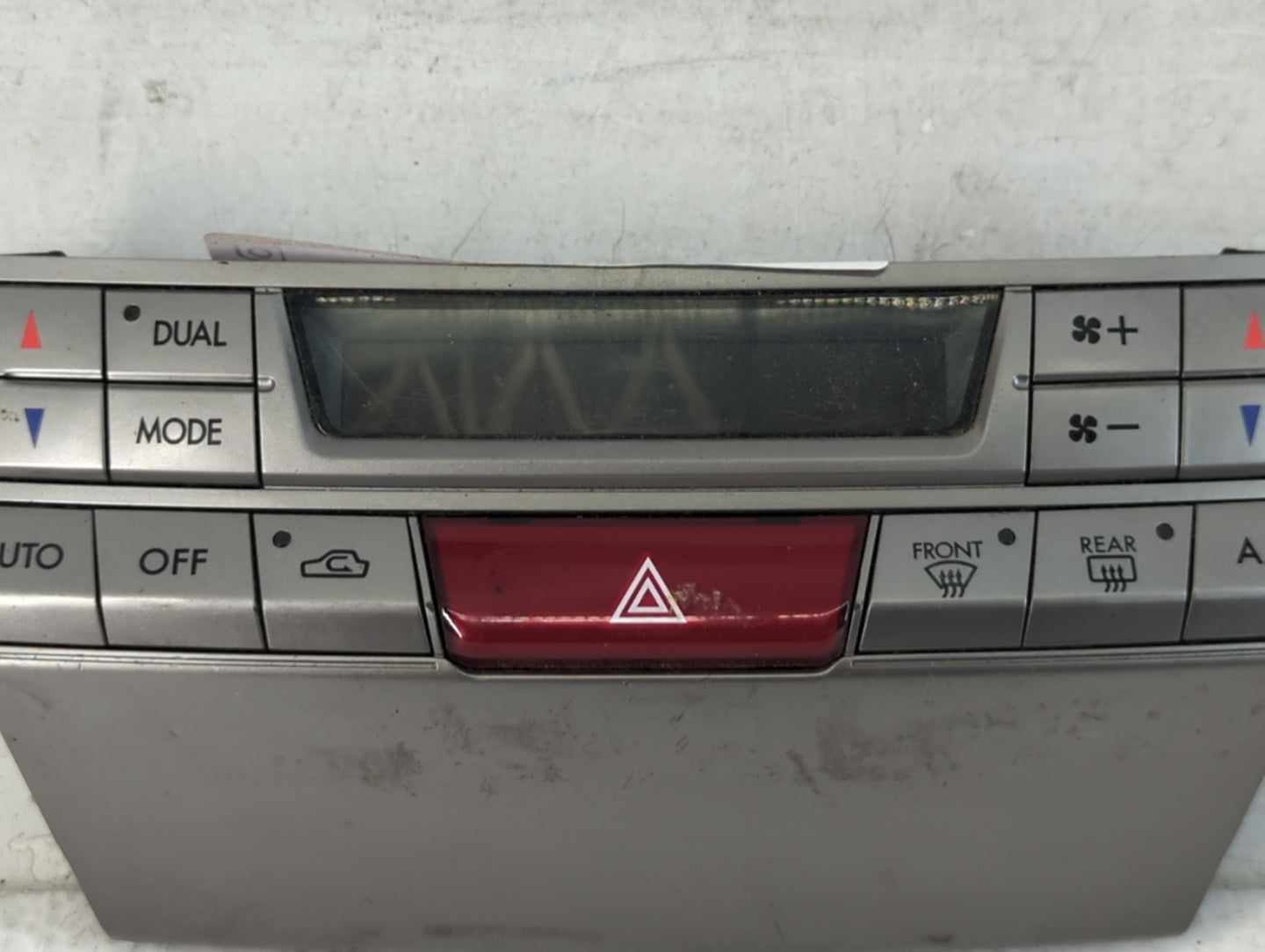 2010-2014 Subaru Legacy Climate Control Module Temperature AC/Heater Replacement P/N:72311AJ03A A2C3109120000 Fits OEM Used 