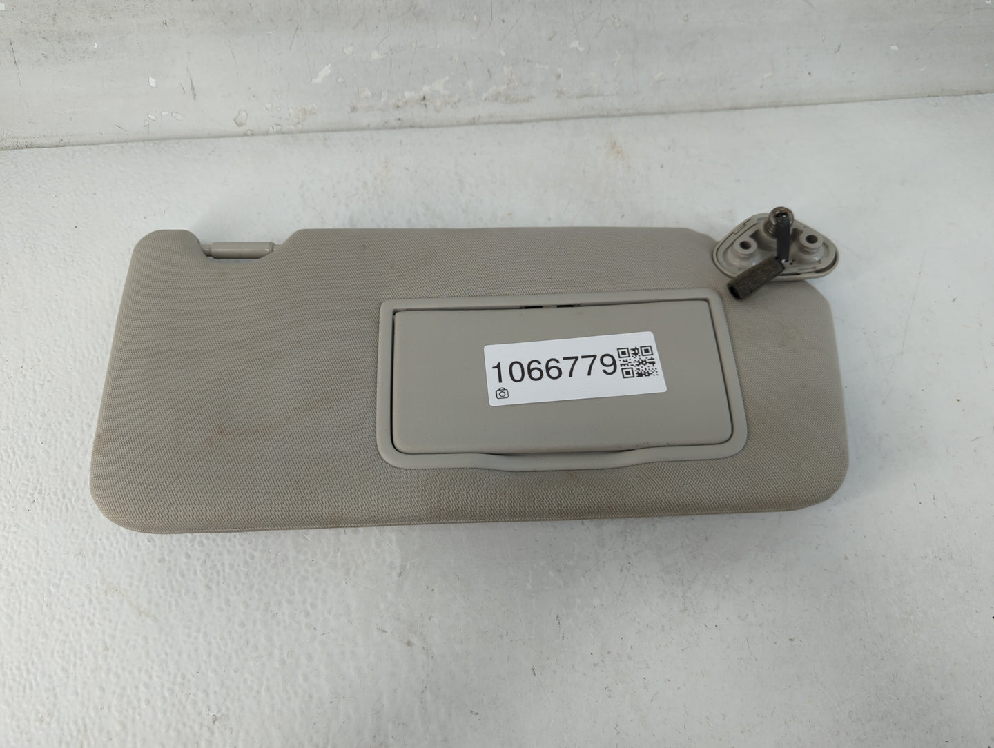 2010-2014 Subaru Legacy Sun Visor Shade Replacement Passenger Right Mirror Fits Fits 2010 2011 2012 2013 2014 OEM Used Auto 