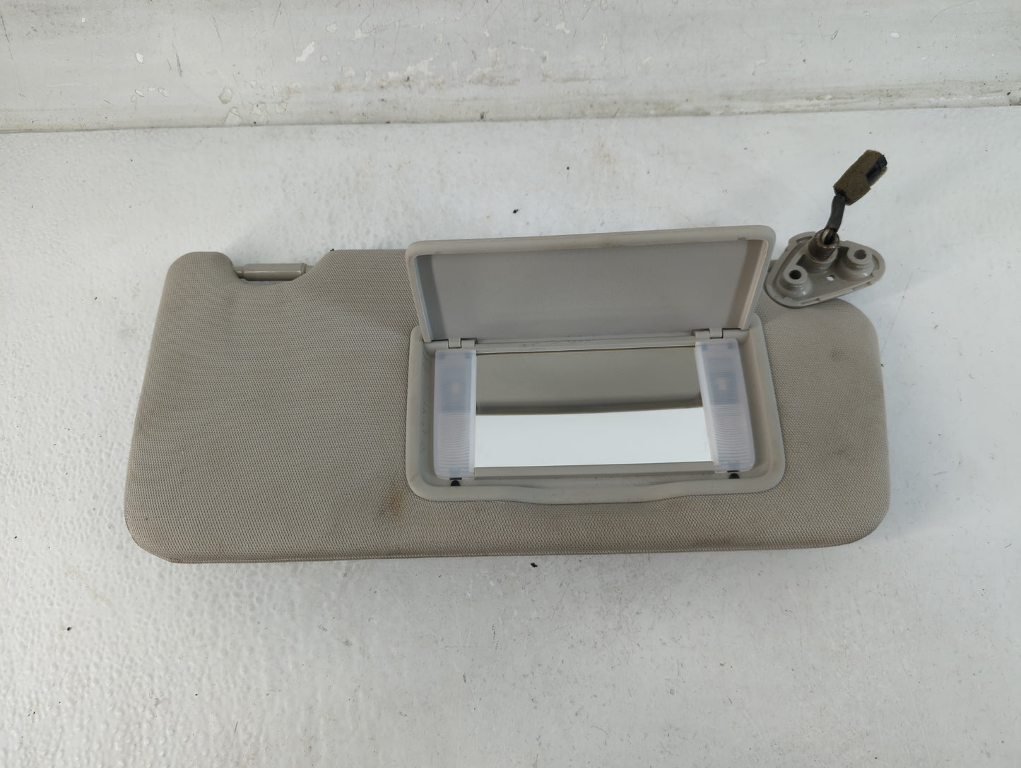 2010-2014 Subaru Legacy Sun Visor Shade Replacement Passenger Right Mirror Fits Fits 2010 2011 2012 2013 2014 OEM Used Auto 