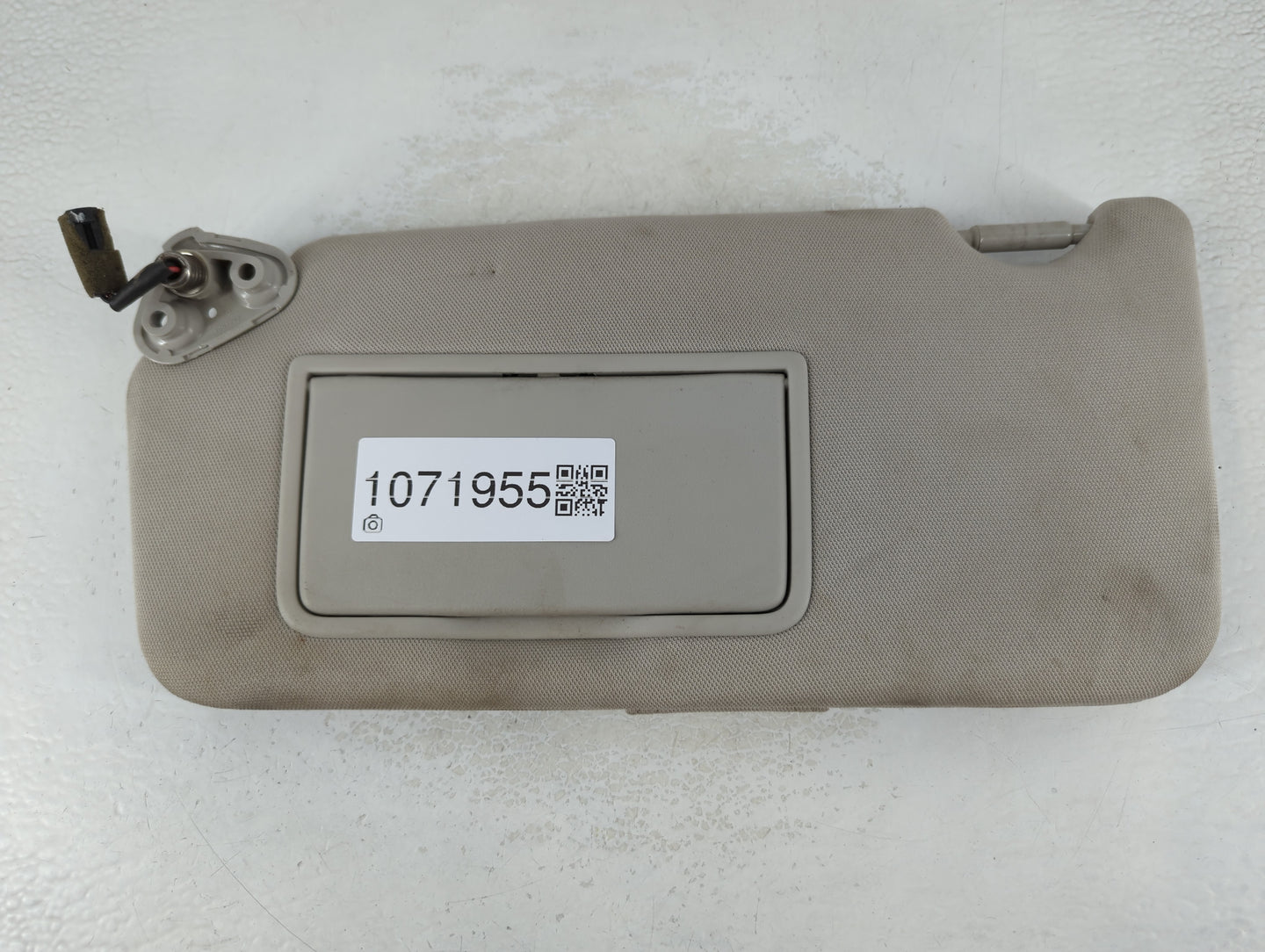 2010-2014 Subaru Legacy Sun Visor Shade Replacement Driver Left Mirror Fits Fits 2010 2011 2012 2013 2014 OEM Used Auto Part