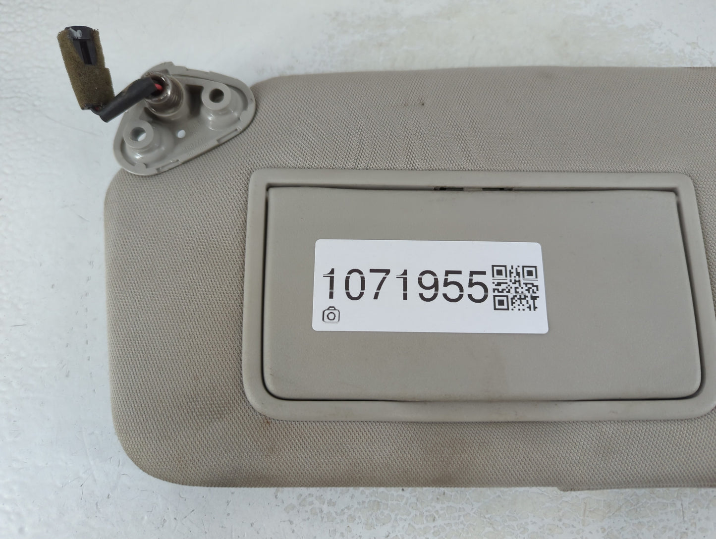 2010-2014 Subaru Legacy Sun Visor Shade Replacement Driver Left Mirror Fits Fits 2010 2011 2012 2013 2014 OEM Used Auto Part