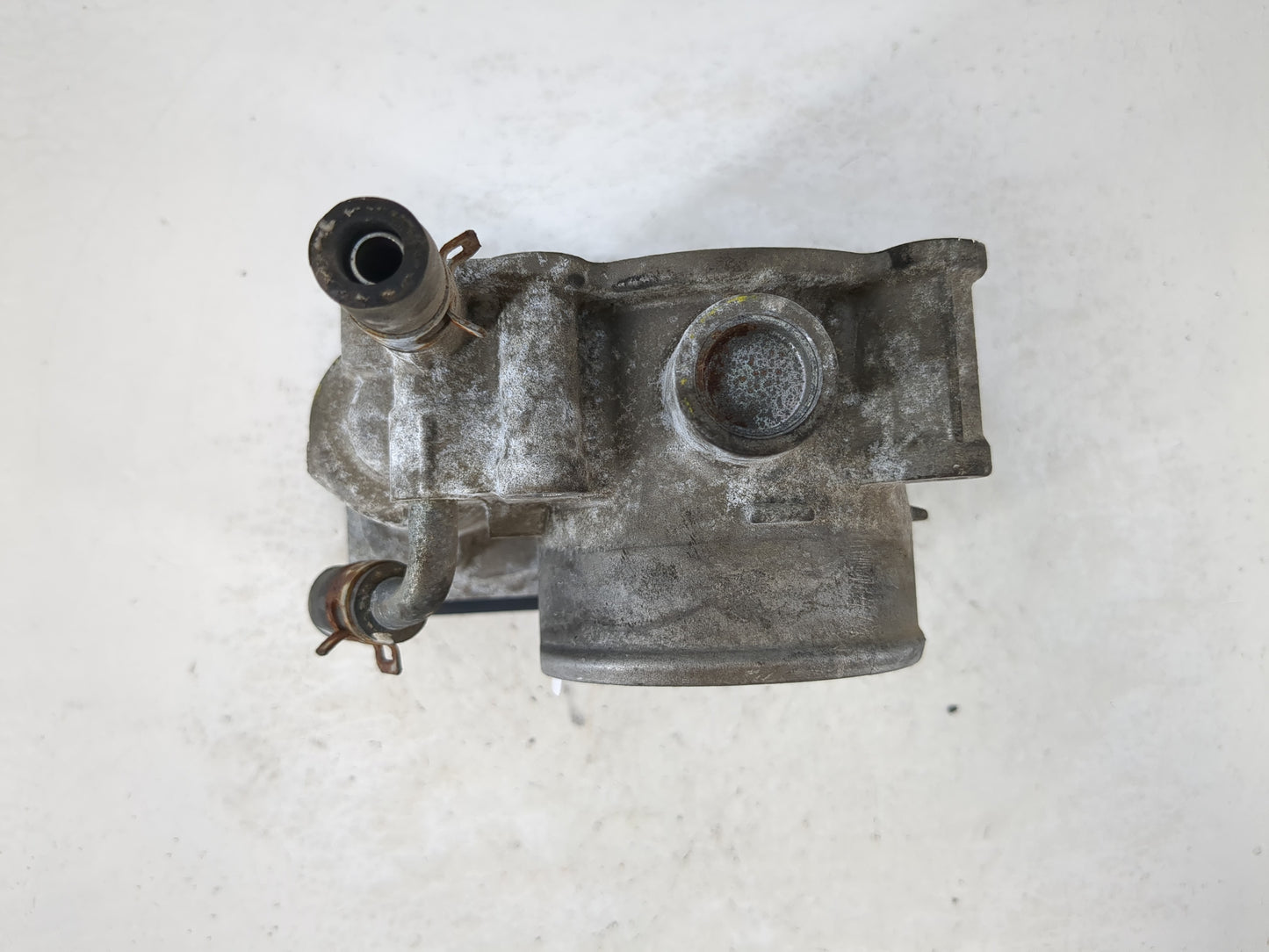 2013-2019 Subaru Legacy Throttle Body P/N:16112AA38A Fits Fits 2013 2014 2015 2016 2017 2018 2019 OEM Used Auto Parts - Oemu