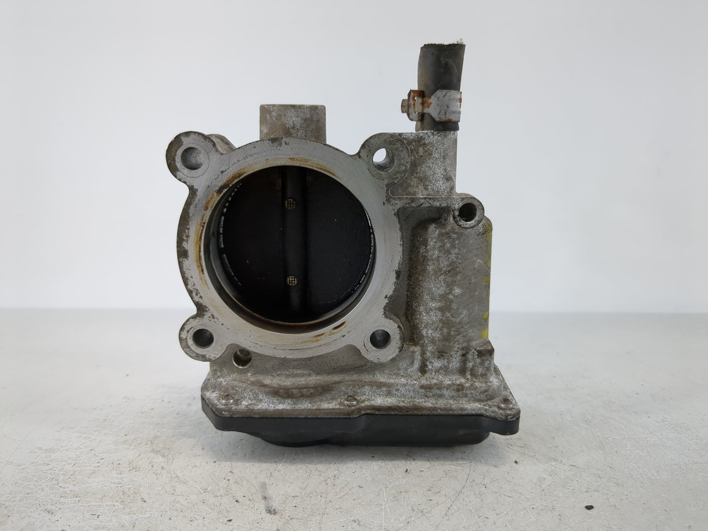 2013-2019 Subaru Legacy Throttle Body P/N:16112AA38A Fits Fits 2013 2014 2015 2016 2017 2018 2019 OEM Used Auto Parts - Oemu