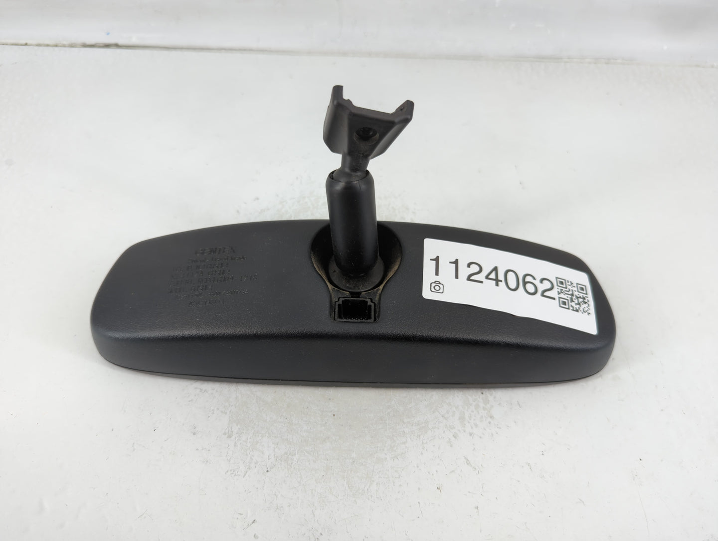 2010-2019 Subaru Legacy Interior Rear View Mirror Replacement OEM P/N:4112A-GHSHL4 Fits OEM Used Auto Parts - Oemusedautopar
