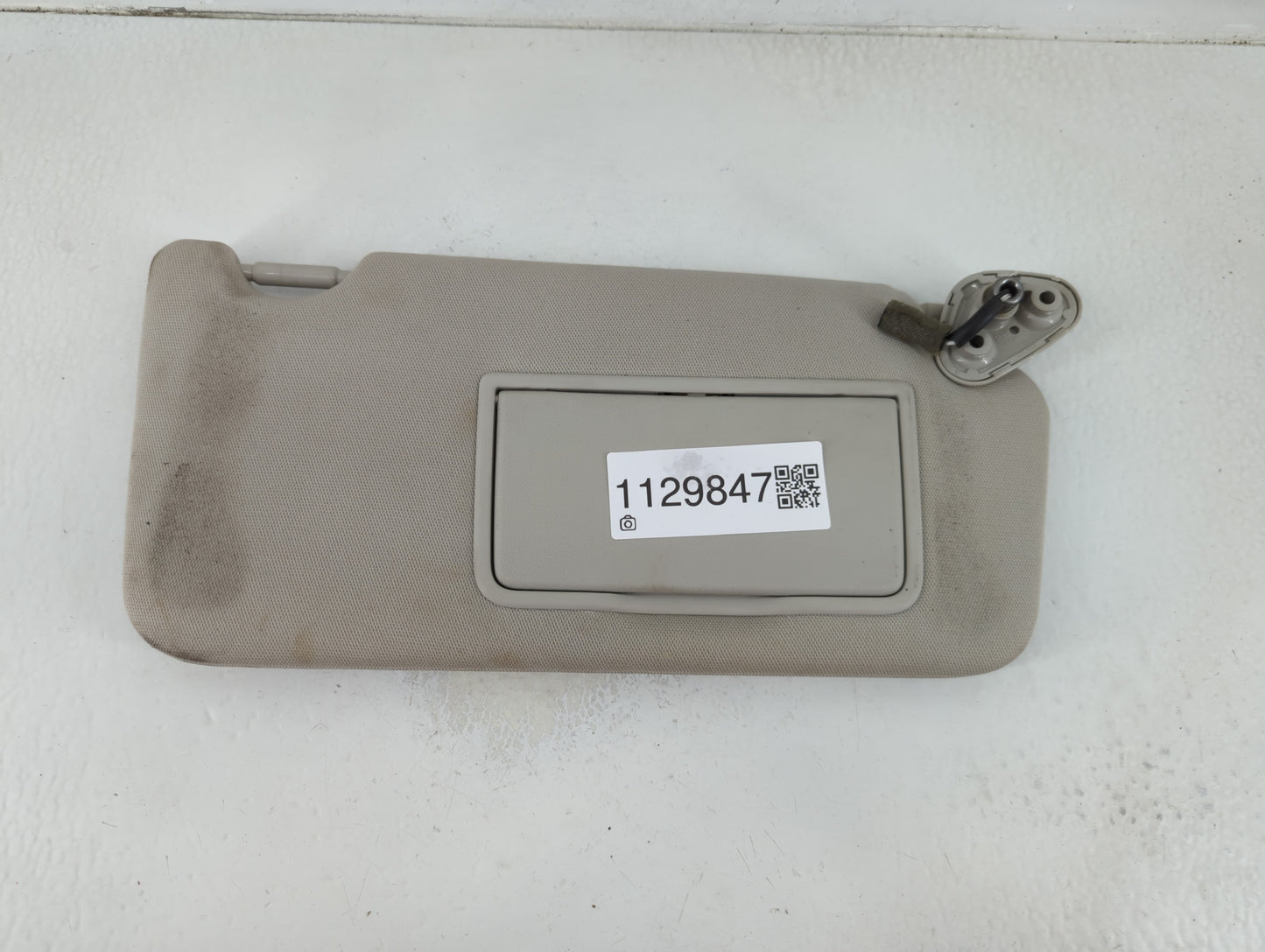 2010-2014 Subaru Legacy Sun Visor Shade Replacement Passenger Right Mirror Fits Fits 2010 2011 2012 2013 2014 OEM Used Auto 