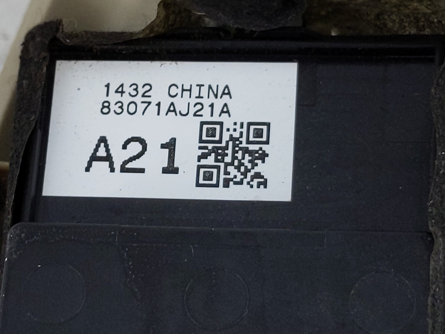 2013-2014 Subaru Legacy Master Power Window Switch Replacement Driver Side Left P/N:83071AJ21A Fits Fits 2013 2014 OEM Used 