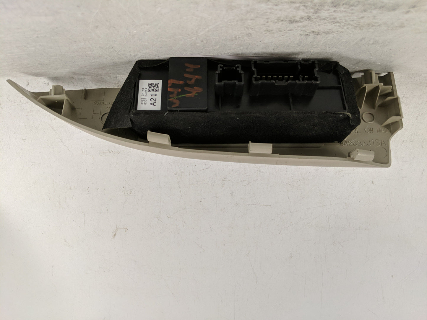 2013-2014 Subaru Legacy Master Power Window Switch Replacement Driver Side Left Fits Fits 2013 2014 OEM Used Auto Parts - Oe