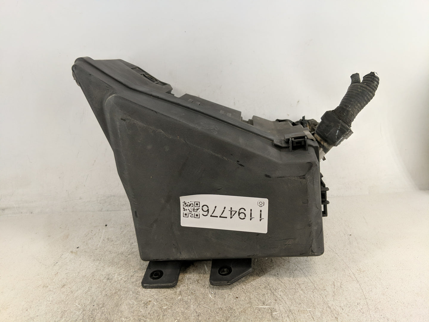 2010-2014 Subaru Legacy Fusebox Fuse Box Panel Relay Module Fits Fits 2010 2011 2012 2013 2014 OEM Used Auto Parts - Oemused