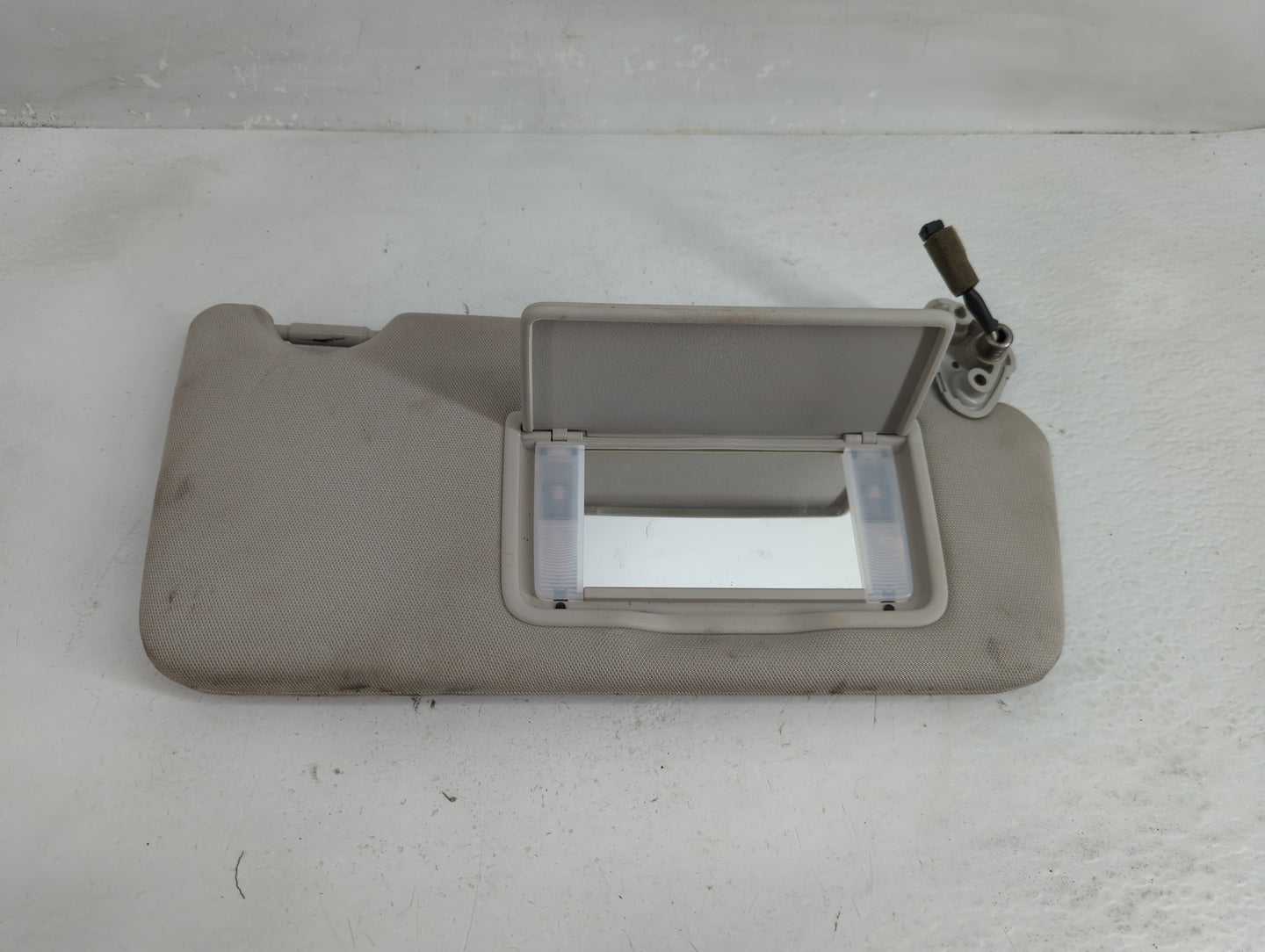 2010-2014 Subaru Legacy Sun Visor Shade Replacement Passenger Right Mirror Fits Fits 2010 2011 2012 2013 2014 OEM Used Auto 