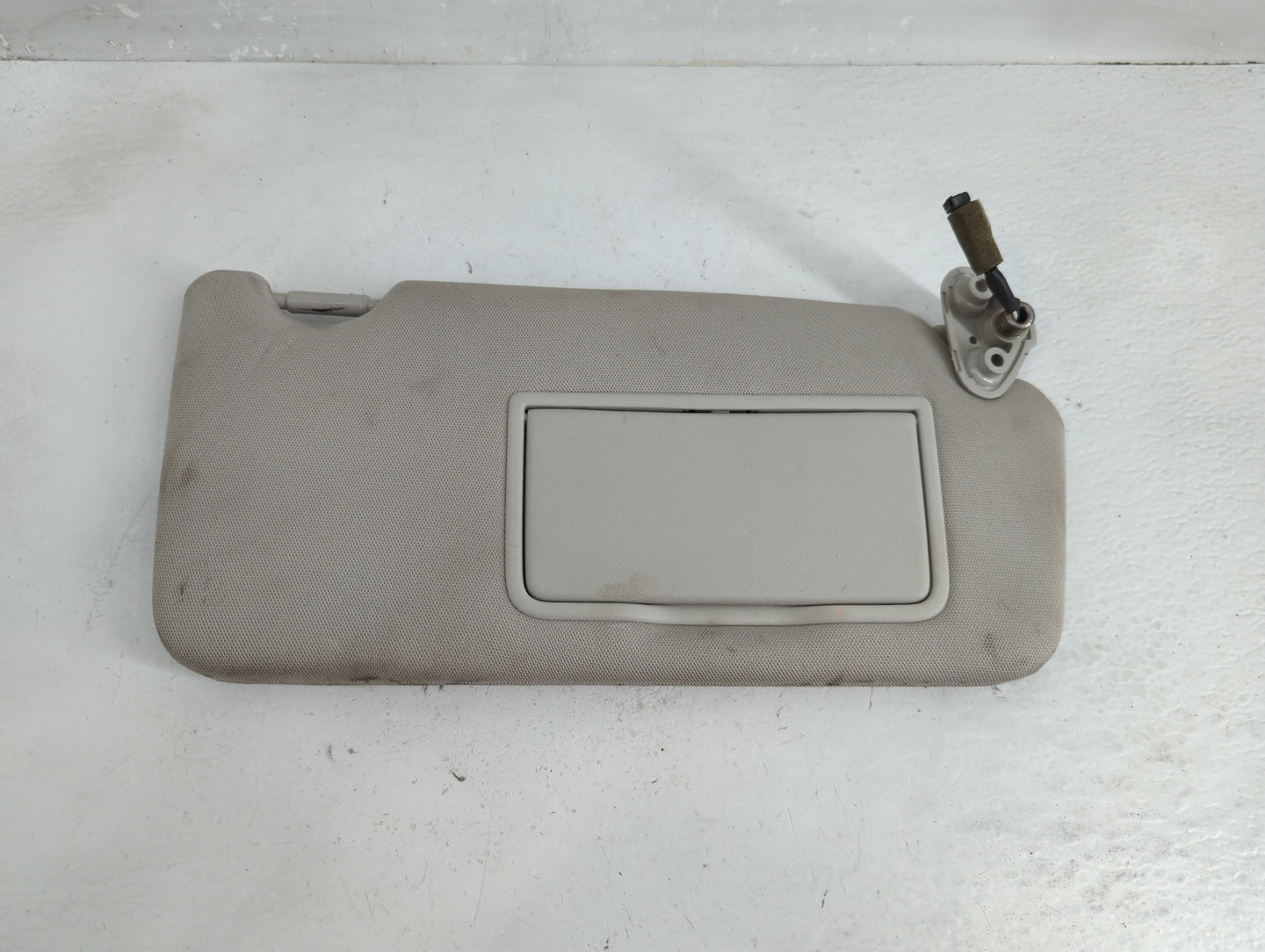 2010-2014 Subaru Legacy Sun Visor Shade Replacement Passenger Right Mirror Fits Fits 2010 2011 2012 2013 2014 OEM Used Auto 