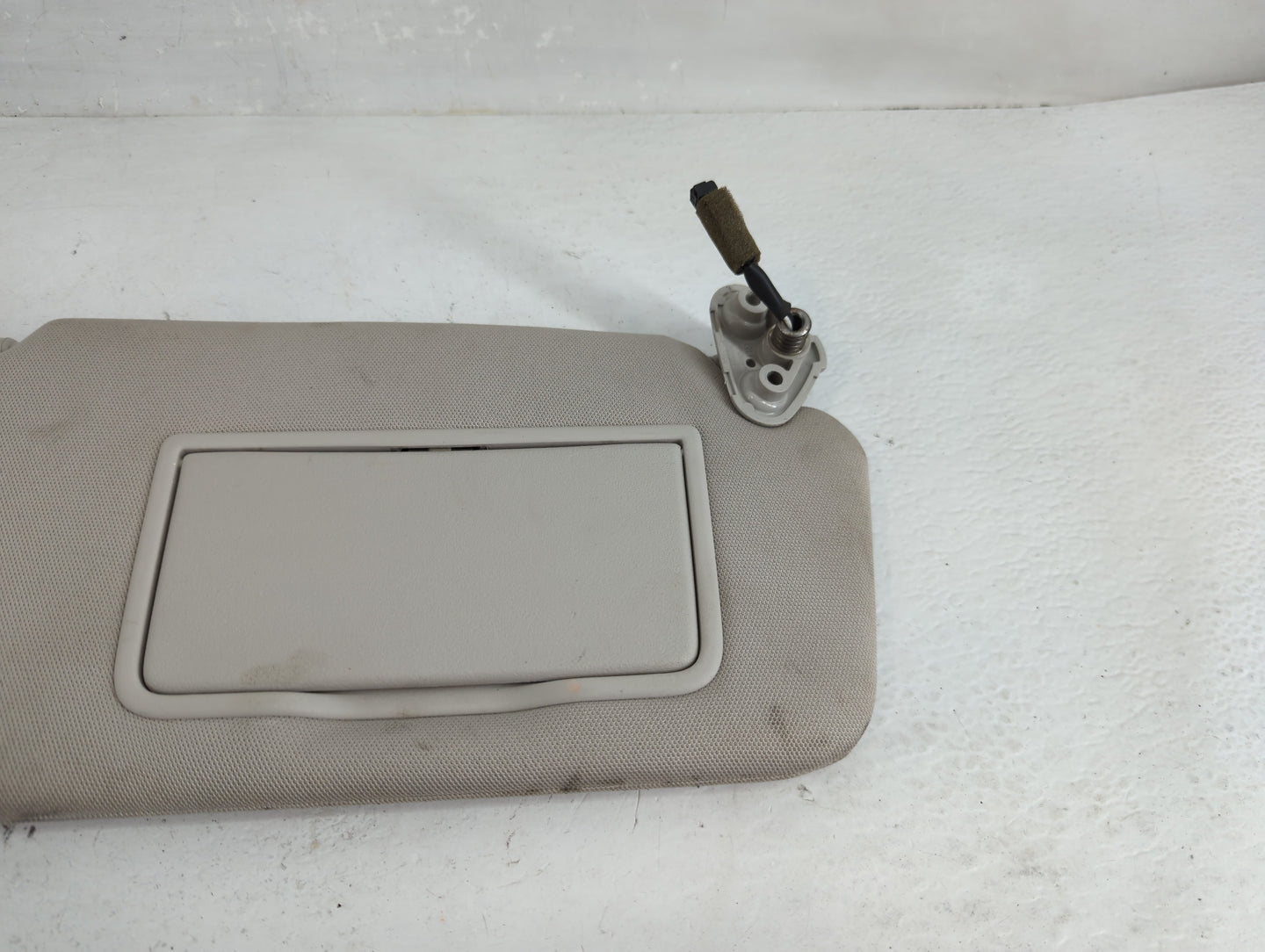 2010-2014 Subaru Legacy Sun Visor Shade Replacement Passenger Right Mirror Fits Fits 2010 2011 2012 2013 2014 OEM Used Auto 