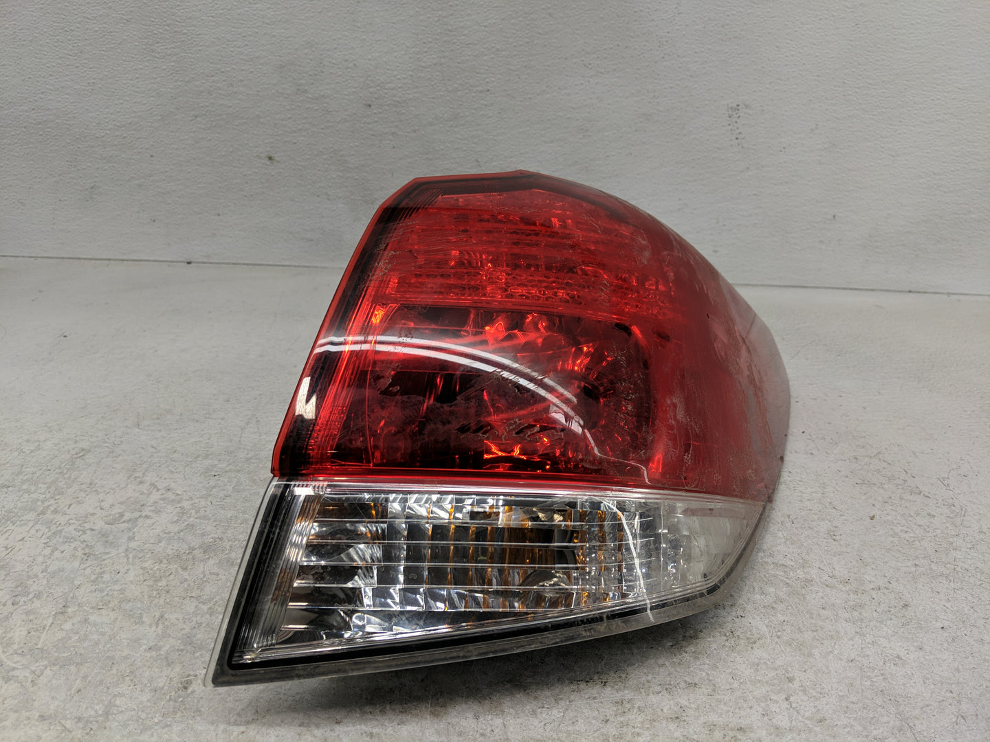 2010-2013 Subaru Legacy Tail Light Assembly Passenger Right OEM Fits Fits 2010 2011 2012 2013 OEM Used Auto Parts - Oemuseda