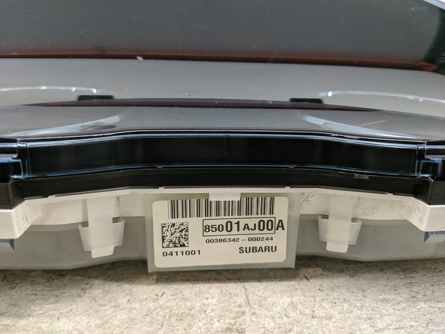 2013-2014 Subaru Legacy Instrument Cluster Speedometer Gauges P/N:00386342-000244 85001AJ00A Fits Fits 2013 2014 OEM Used Au