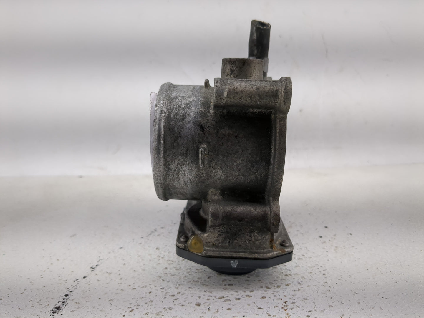 2013-2019 Subaru Legacy Throttle Body P/N:6P03 1780 16112AA38A Fits Fits 2013 2014 2015 2016 2017 2018 2019 OEM Used Auto Pa