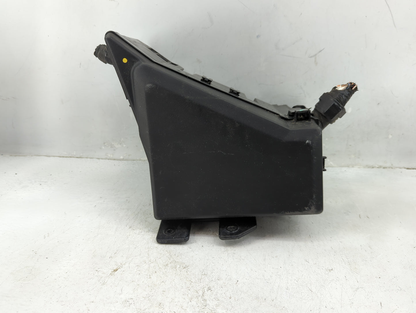 2010-2014 Subaru Legacy Fusebox Fuse Box Panel Relay Module P/N:MB503202B Fits Fits 2010 2011 2012 2013 2014 OEM Used Auto P