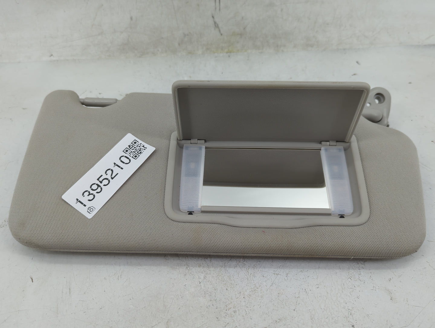 2010-2014 Subaru Legacy Sun Visor Shade Replacement Passenger Right Mirror Fits Fits 2010 2011 2012 2013 2014 OEM Used Auto 