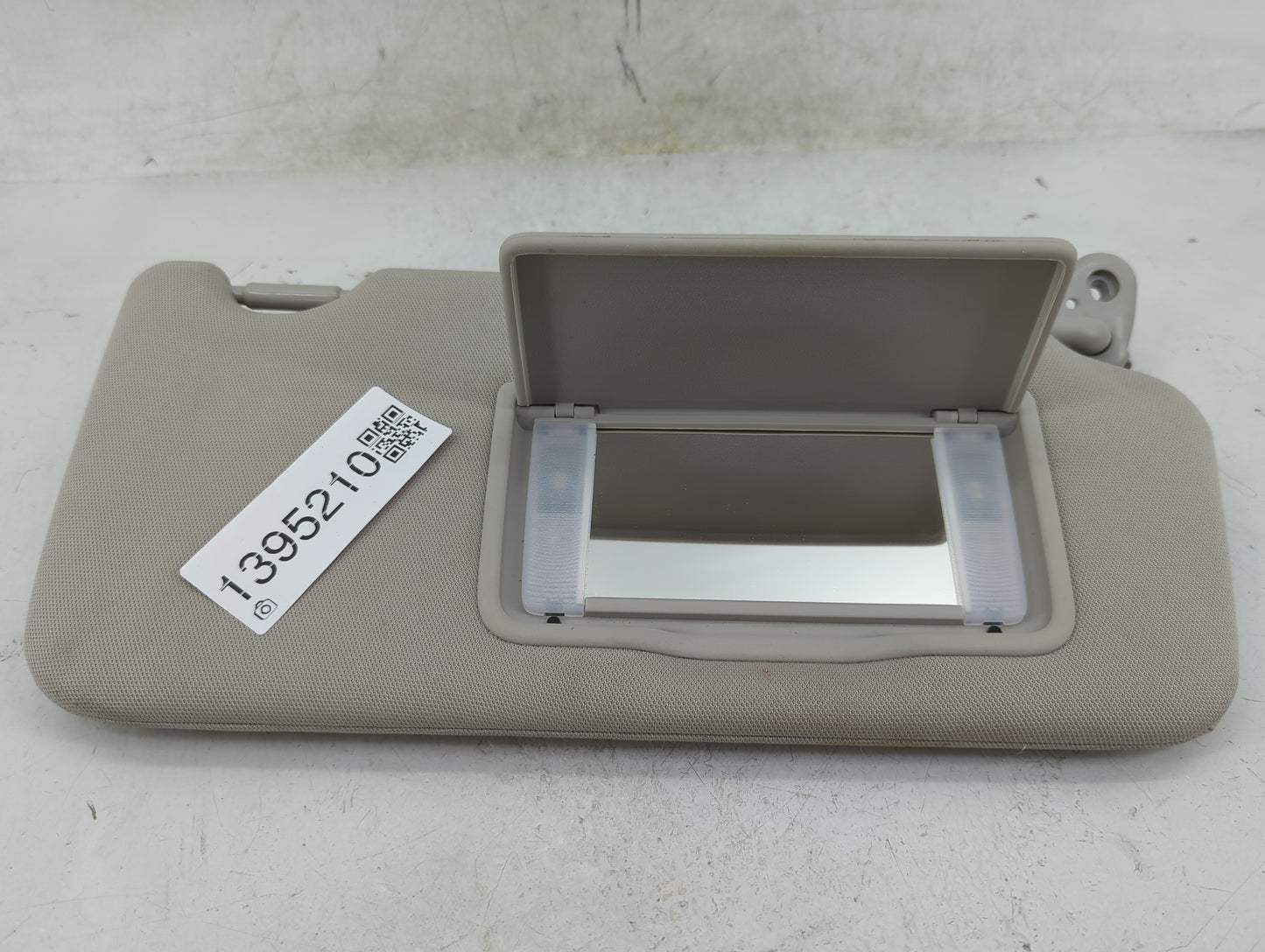 2010-2014 Subaru Legacy Sun Visor Shade Replacement Passenger Right Mirror Fits Fits 2010 2011 2012 2013 2014 OEM Used Auto 