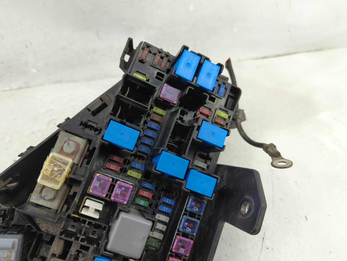 2010-2014 Subaru Legacy Fusebox Fuse Box Panel Relay Module P/N:MB503202B Fits Fits 2010 2011 2012 2013 2014 OEM Used Auto P