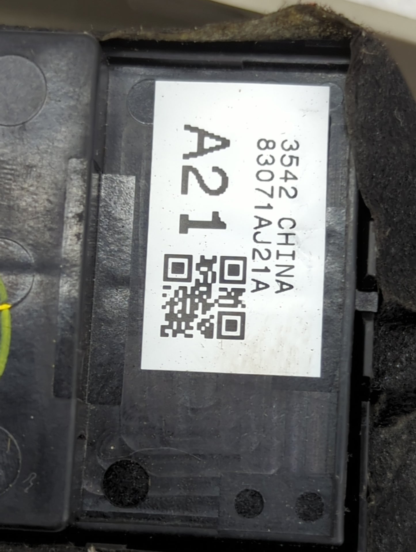 2013-2014 Subaru Legacy Master Power Window Switch Replacement Driver Side Left P/N:83071AJ21A Fits Fits 2013 2014 OEM Used 
