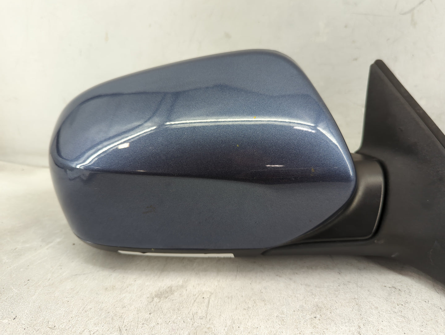 2011-2014 Subaru Legacy Passenger Side View Mirror - Right Door Mirror OEM Used - Oemusedautoparts1.com