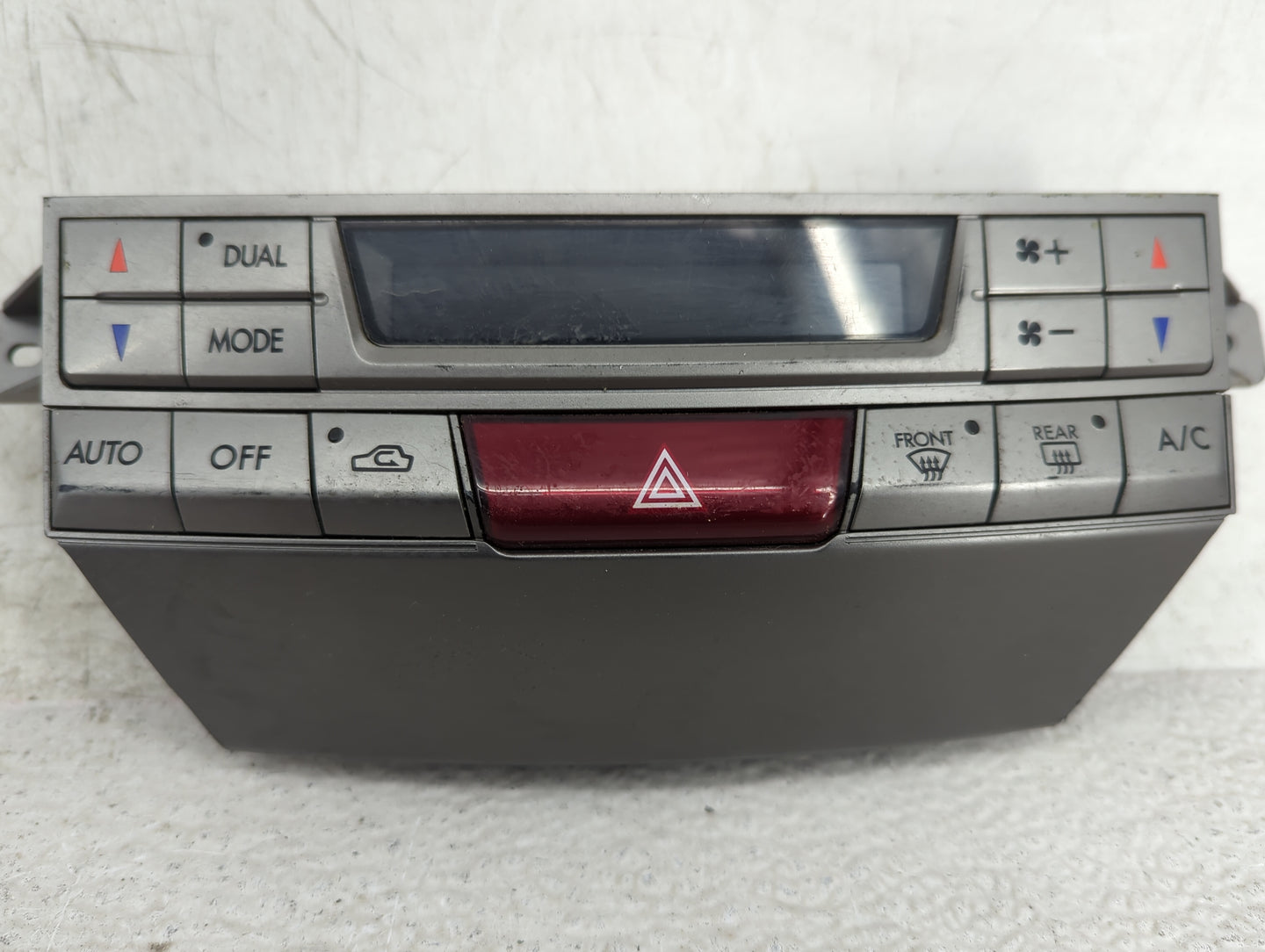 2010-2014 Subaru Legacy Climate Control Module Temperature AC/Heater Replacement P/N:A2C3160350000 72311AJ03A Fits OEM Used 