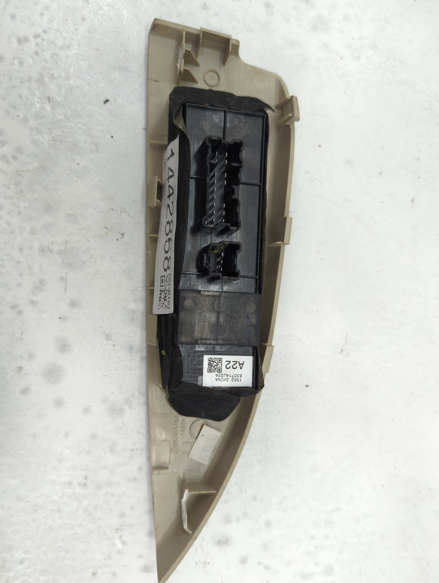 2013-2014 Subaru Legacy Master Power Window Switch Replacement Driver Side Left P/N:83071AJ22A Fits Fits 2013 2014 OEM Used 