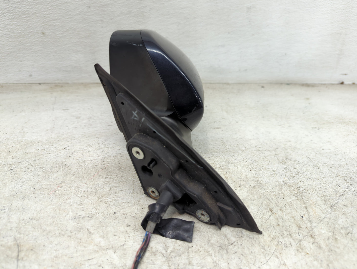 2011-2014 Subaru Legacy Driver Side View Mirror - Left Door Mirror OEM Used - Oemusedautoparts1.com