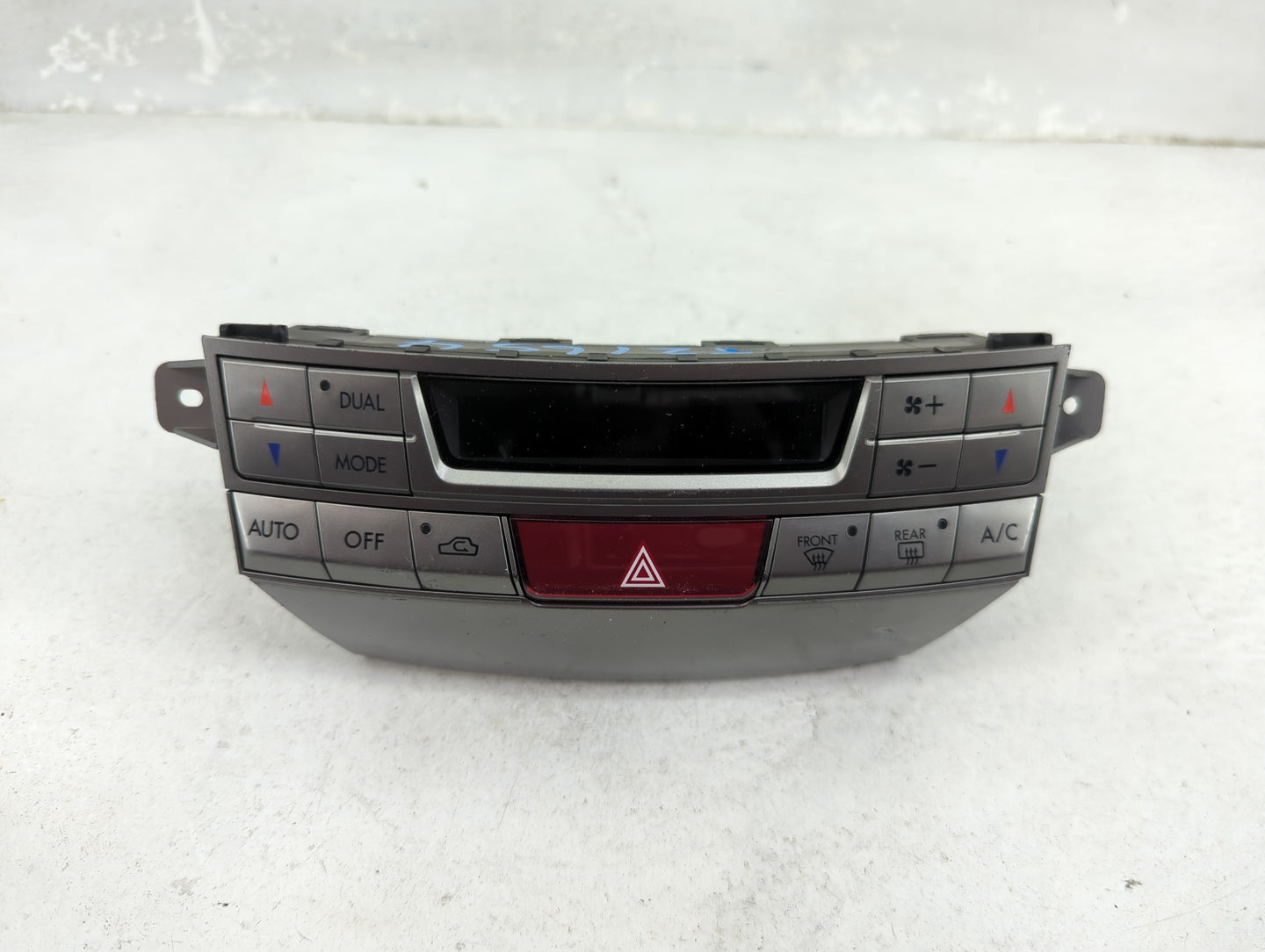 2010-2014 Subaru Legacy Climate Control Module Temperature AC/Heater Replacement P/N:A2C3160350000 72311AJ03A Fits OEM Used 