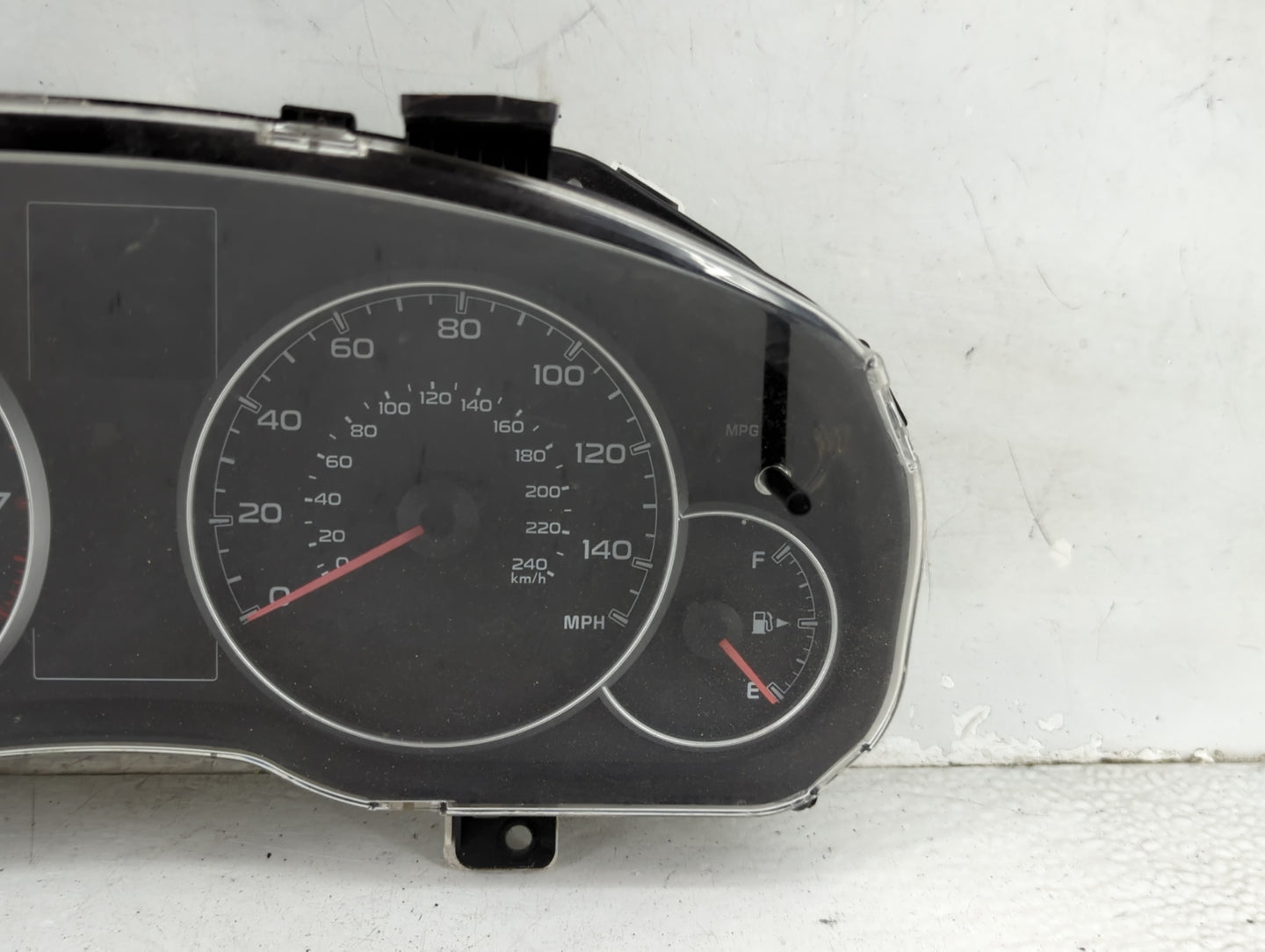 2013-2014 Subaru Legacy Instrument Cluster Speedometer Gauges P/N:FS-0337 Miles:138K Fits Fits 2013 2014 OEM Used Auto Parts