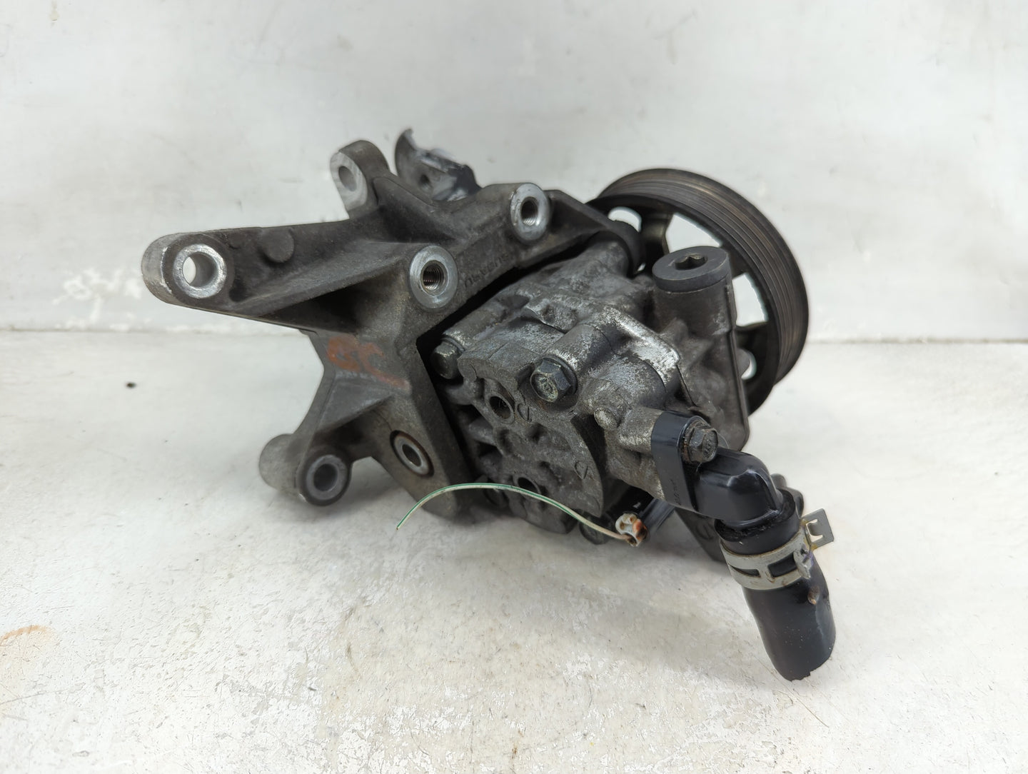 2013-2014 Subaru Legacy Power Steering Column Pump Oem 1467066 - Oemusedautoparts1.com