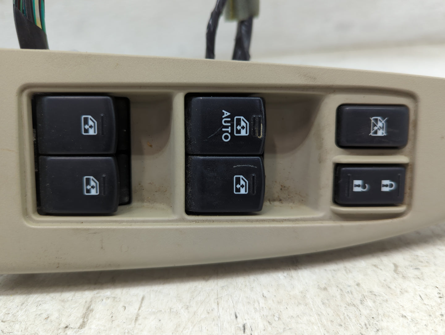 2013-2014 Subaru Legacy Master Power Window Switch Replacement Driver Side Left P/N:83071AJ21A Fits Fits 2013 2014 OEM Used 