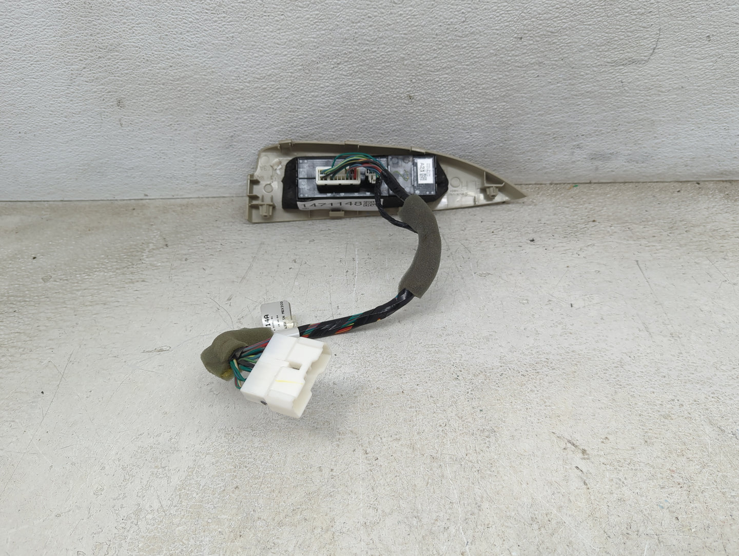2013-2014 Subaru Legacy Master Power Window Switch Replacement Driver Side Left P/N:83071AJ21A Fits Fits 2013 2014 OEM Used 