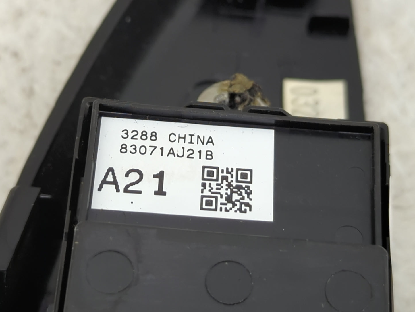 2013-2014 Subaru Legacy Master Power Window Switch Replacement Driver Side Left P/N:83071AJ21B Fits Fits 2013 2014 OEM Used 