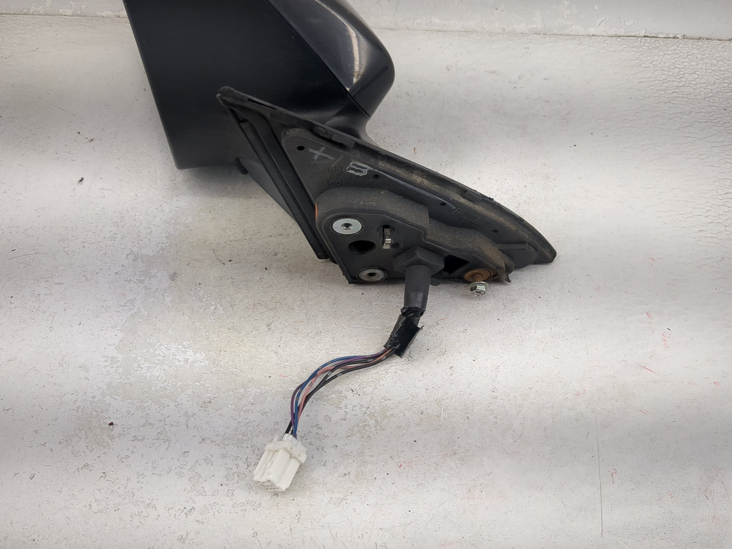 2011-2014 Subaru Legacy Driver Side View Mirror - Left Door Mirror OEM Used - Oemusedautoparts1.com