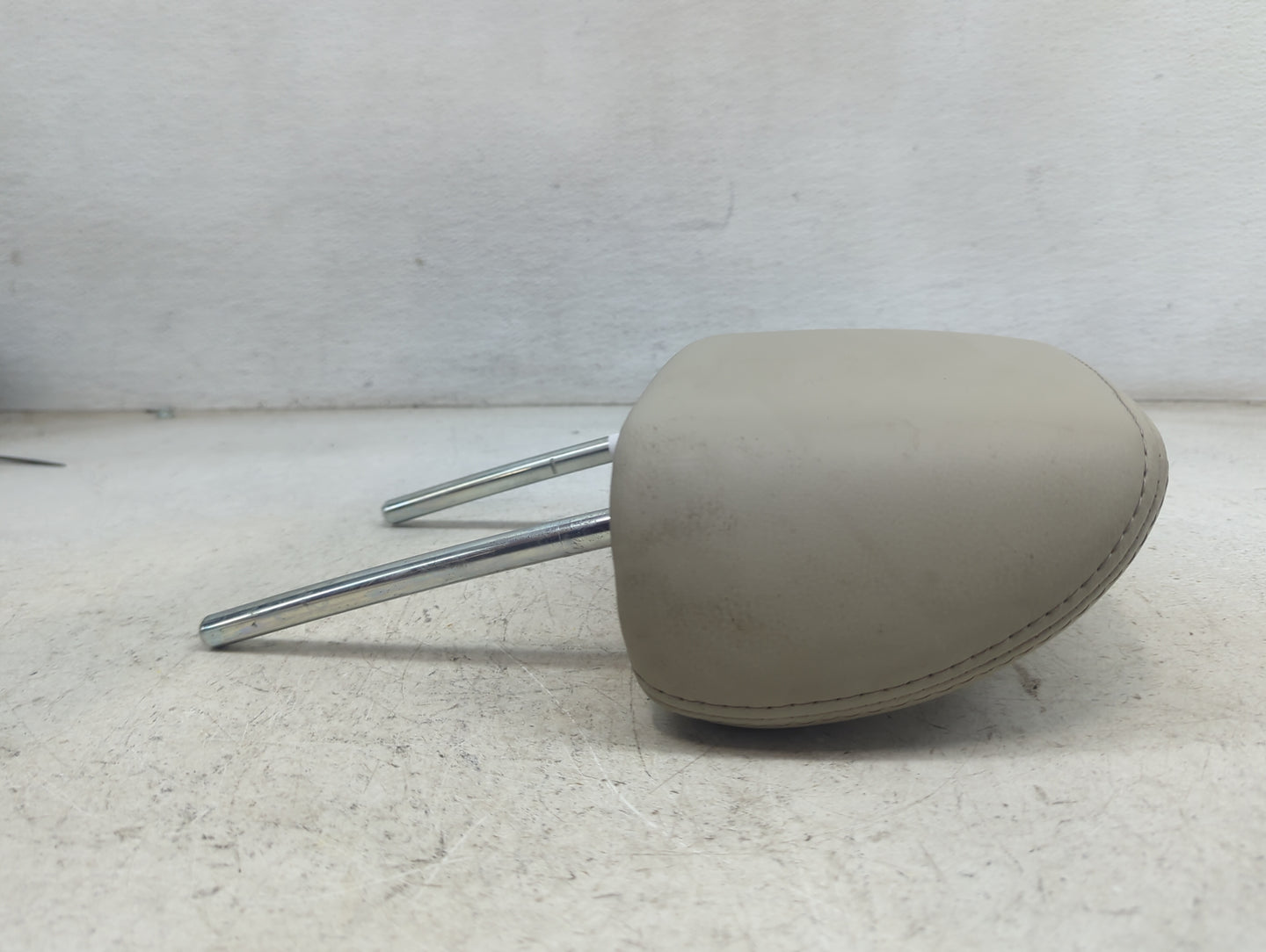 2013 Subaru Legacy Headrest Head Rest Rear Seat Fits OEM Used Auto Parts - Oemusedautoparts1.com