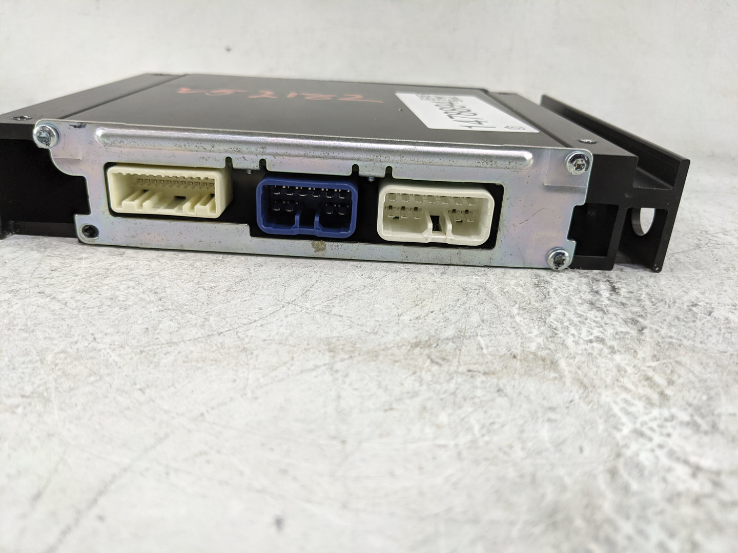 2011-2014 Subaru Legacy Radio Speaker Amplifier 8388ahc7|29820045 - Oemusedautoparts1.com