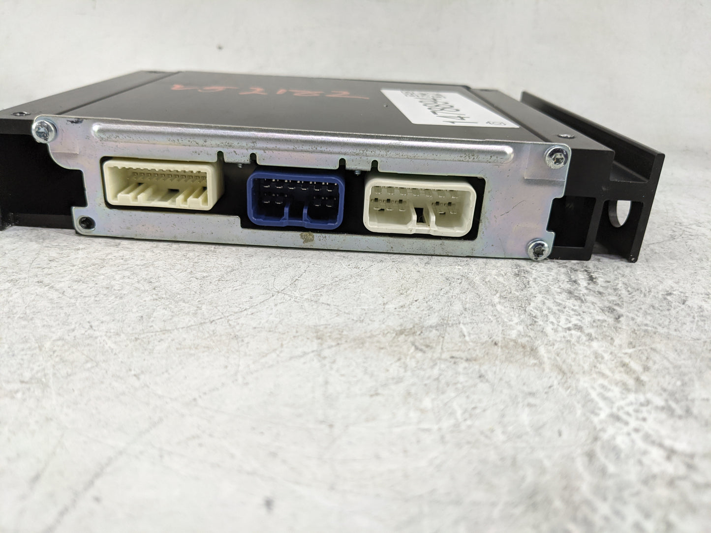 2011-2014 Subaru Legacy Radio Speaker Amplifier 8388ahc7|29820045 - Oemusedautoparts1.com