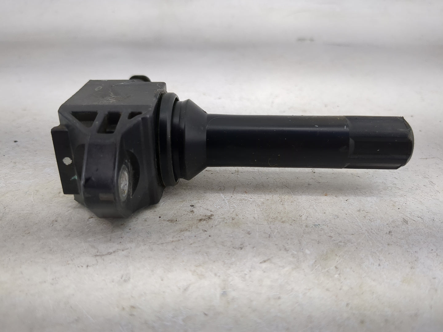 Subaru Legacy Ignition Coil Igniter Pack 1482321 - Oemusedautoparts1.com