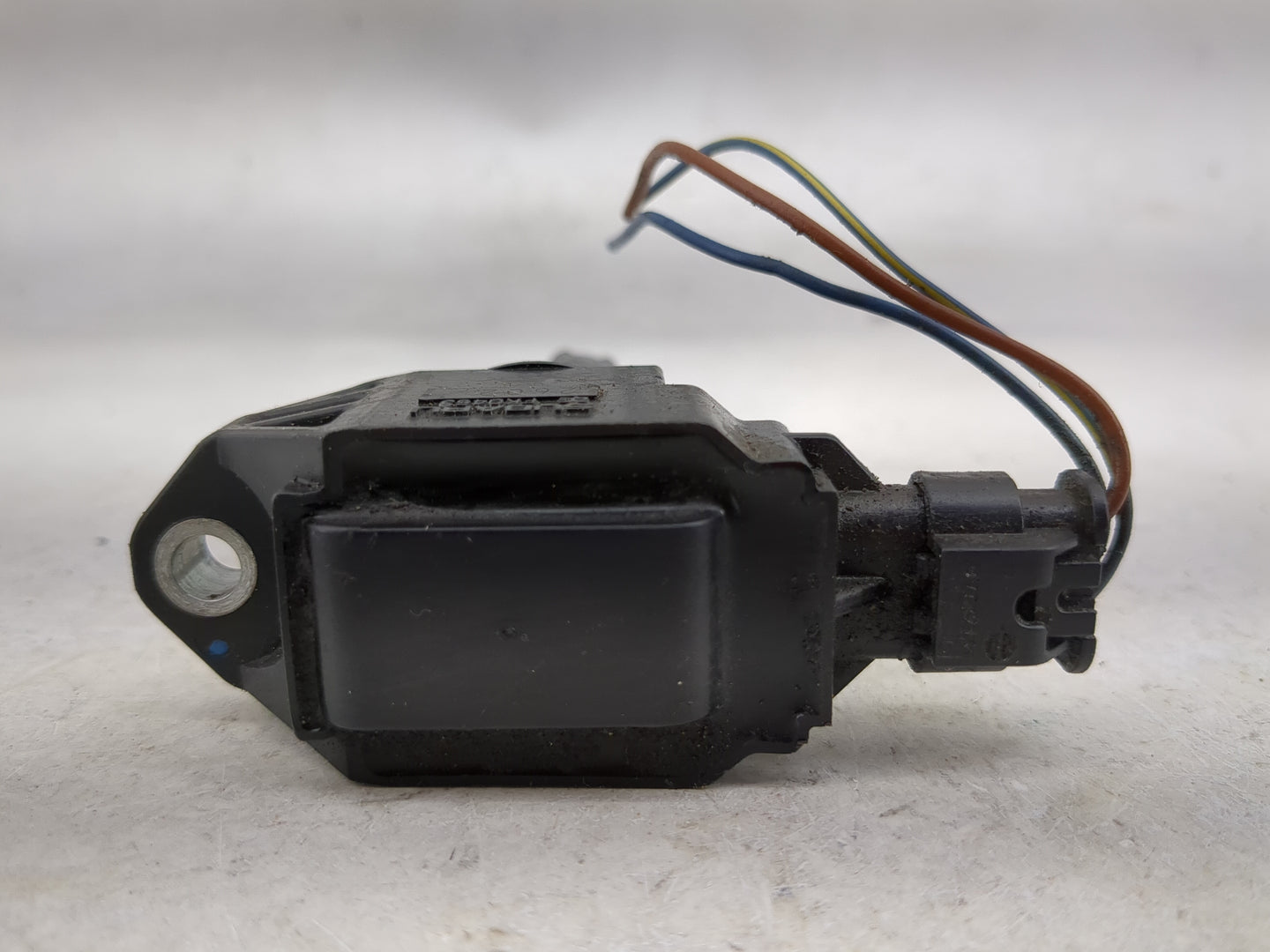 Subaru Legacy Ignition Coil Igniter Pack 1482357 - Oemusedautoparts1.com