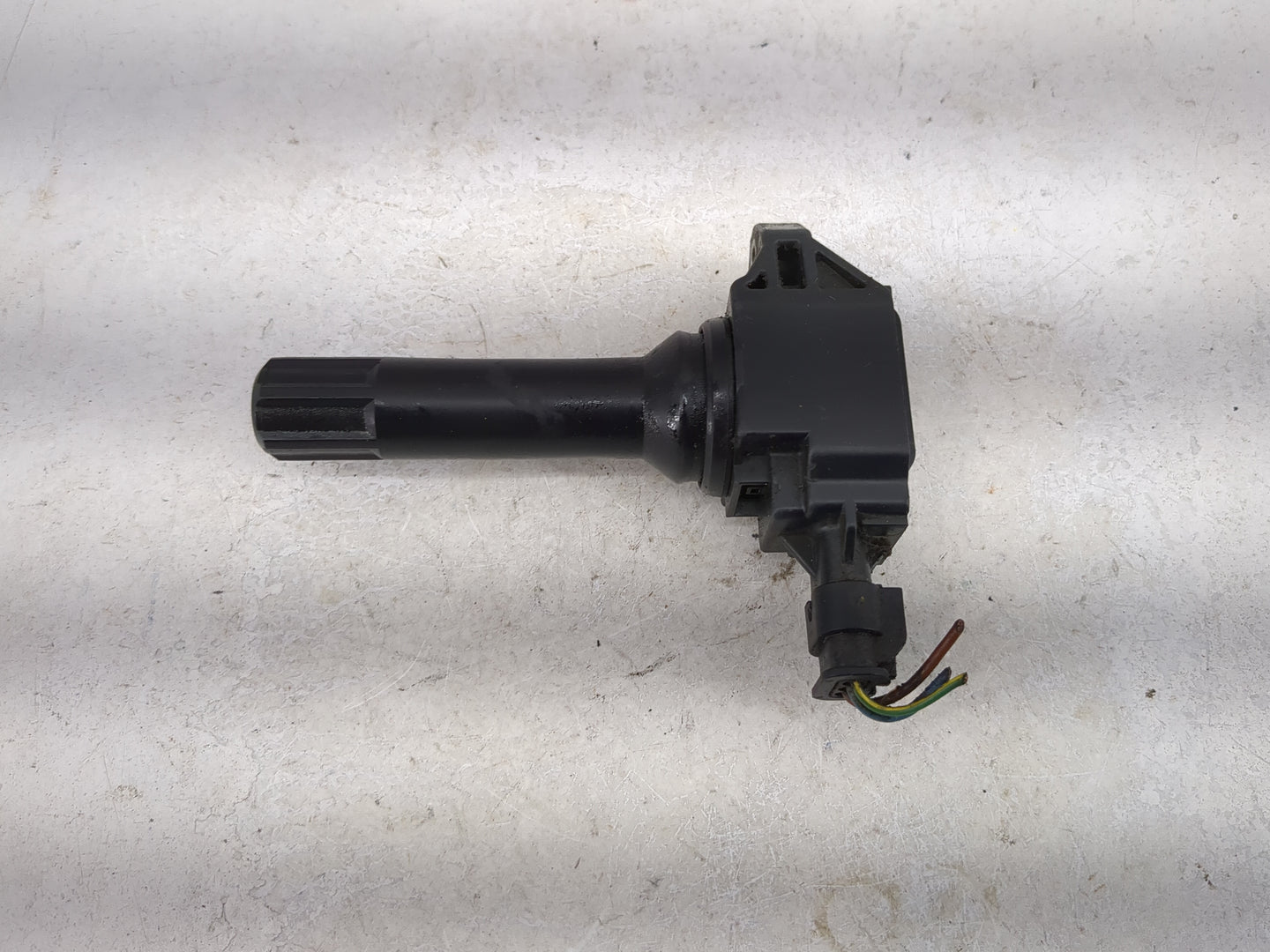 Subaru Legacy Ignition Coil Igniter Pack 1482358 - Oemusedautoparts1.com