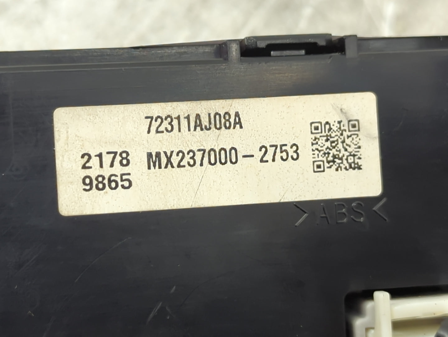 2010-2014 Subaru Legacy Climate Control Module Temperature AC/Heater Replacement P/N:72311AJ08A MX237000-2753 Fits OEM Used 