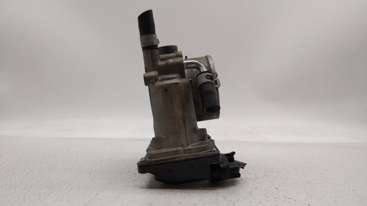 2013-2019 Subaru Legacy Throttle Body P/N:16112AA38A Fits Fits 2013 2014 2015 2016 2017 2018 2019 OEM Used Auto Parts - Oemu