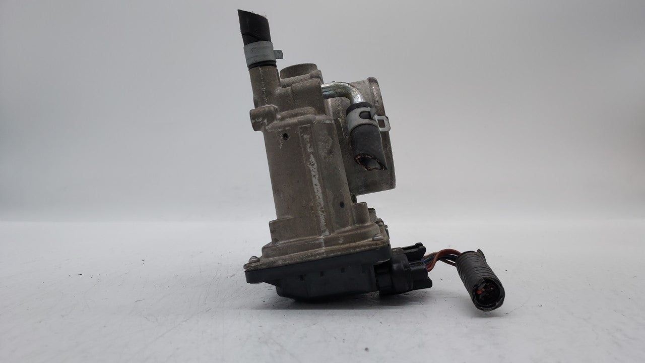 2013-2019 Subaru Legacy Throttle Body P/N:16112AA38A Fits Fits 2013 2014 2015 2016 2017 2018 2019 OEM Used Auto Parts - Oemu