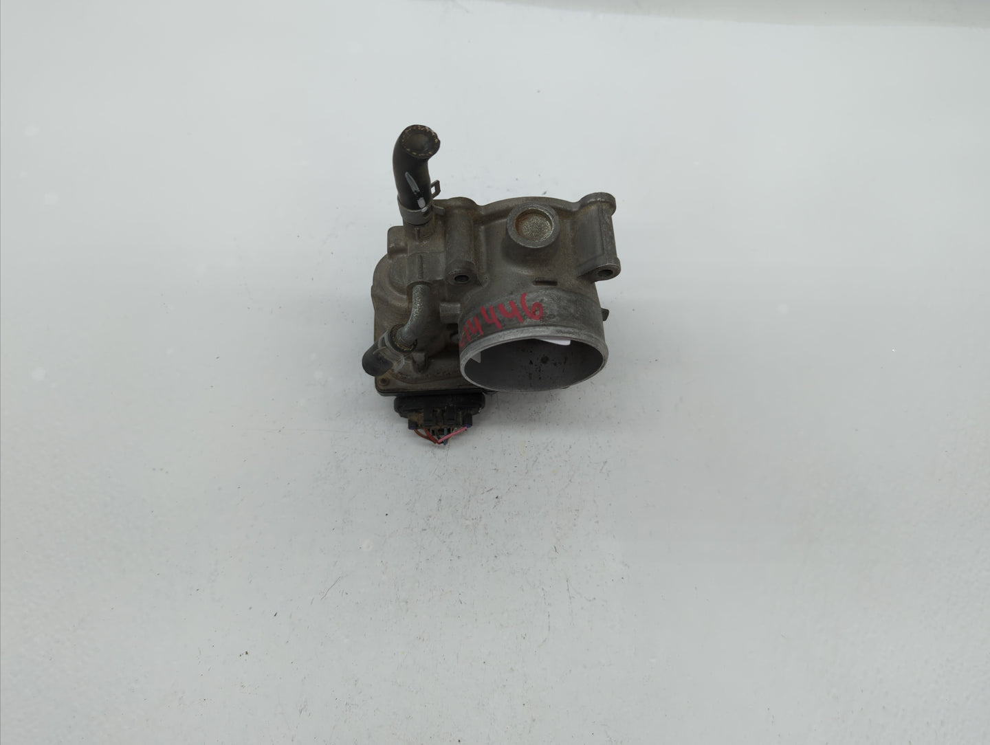 2013-2019 Subaru Legacy Throttle Body P/N:16112AA38A Fits Fits 2013 2014 2015 2016 2017 2018 2019 OEM Used Auto Parts - Oemu