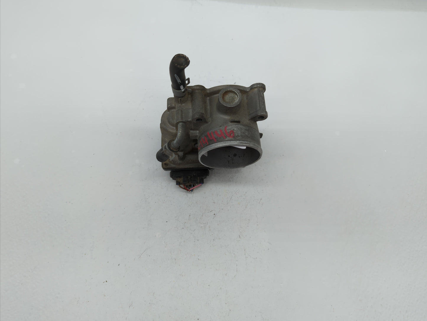 2013-2019 Subaru Legacy Throttle Body P/N:16112AA38A Fits Fits 2013 2014 2015 2016 2017 2018 2019 OEM Used Auto Parts - Oemu