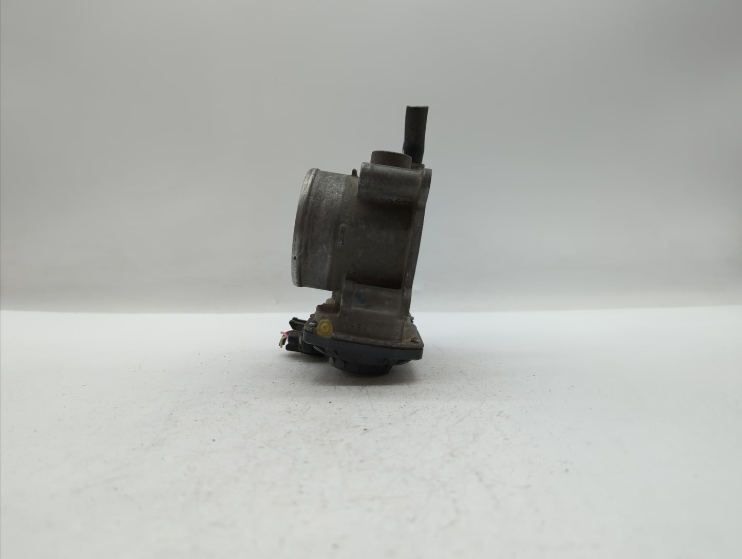2013-2019 Subaru Legacy Throttle Body P/N:16112AA38A Fits Fits 2013 2014 2015 2016 2017 2018 2019 OEM Used Auto Parts - Oemu