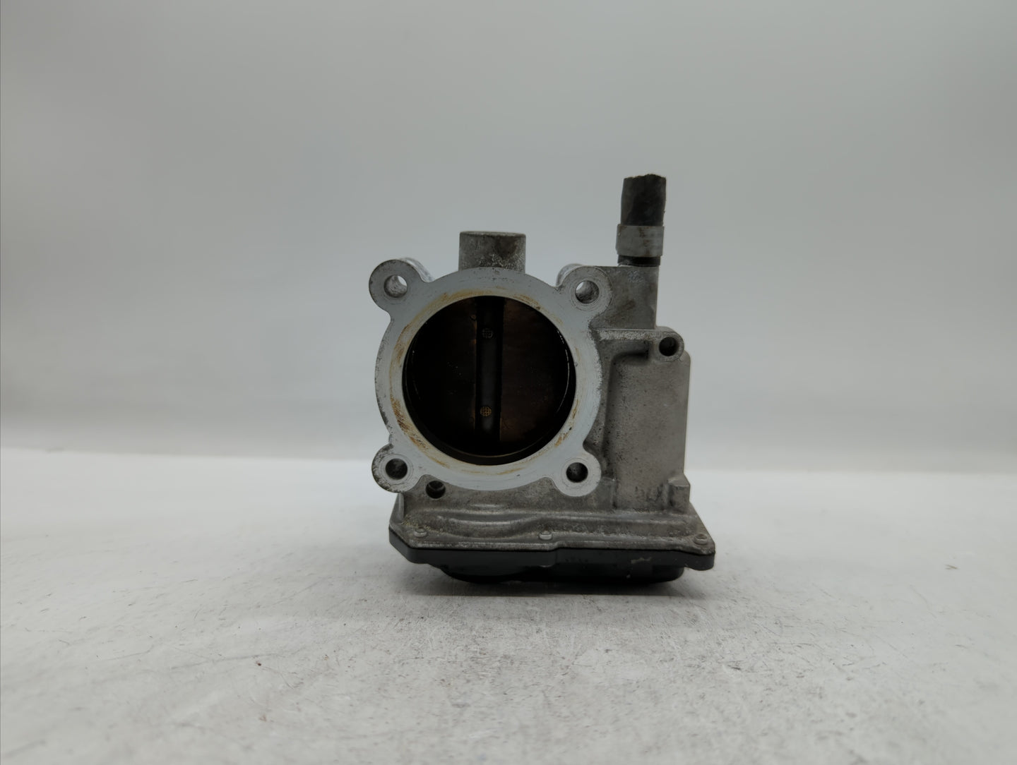 2013-2019 Subaru Legacy Throttle Body P/N:16112AA38A Fits Fits 2013 2014 2015 2016 2017 2018 2019 OEM Used Auto Parts - Oemu