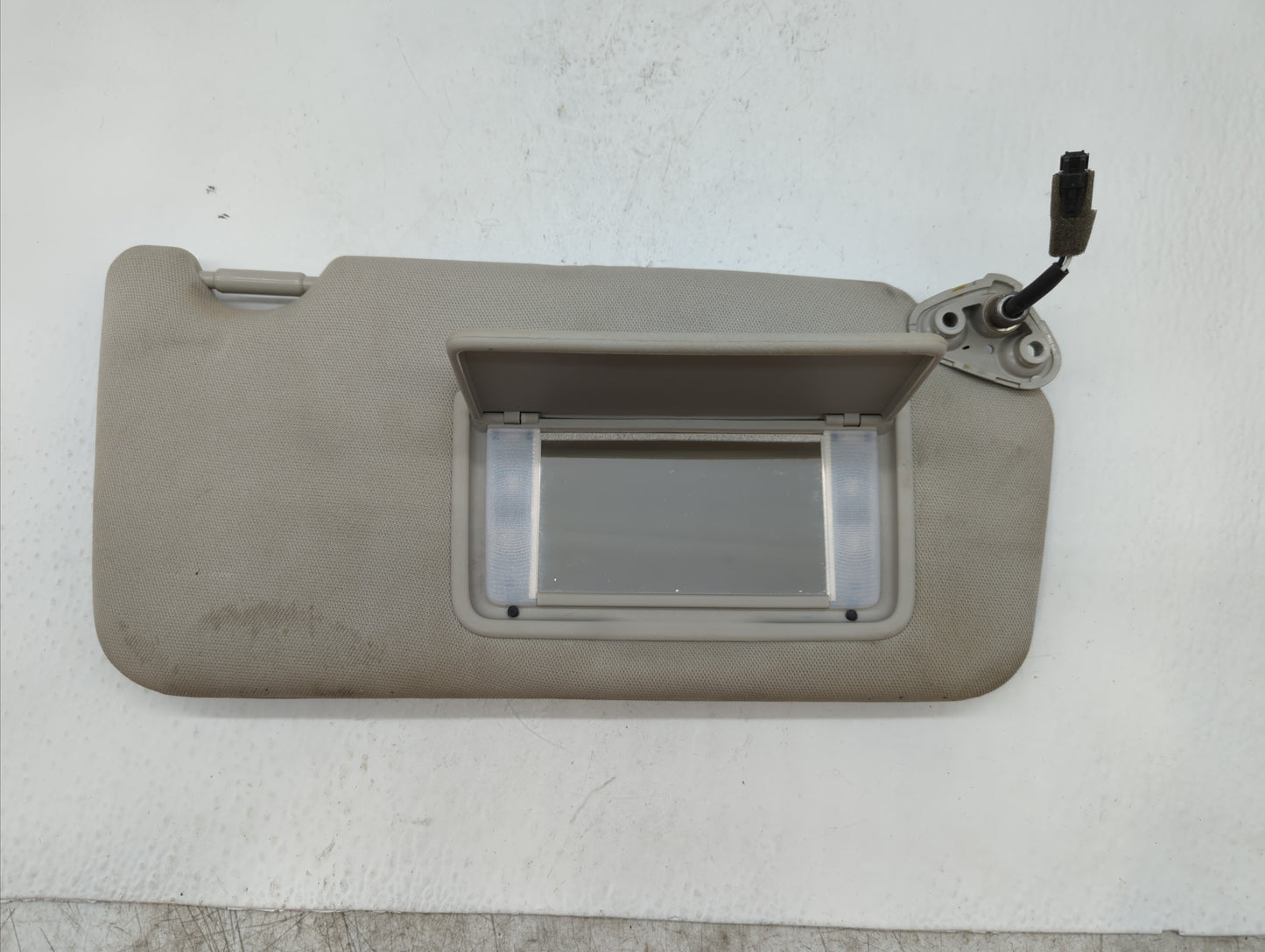 2010-2014 Subaru Legacy Sun Visor Shade Replacement Passenger Right Mirror Fits Fits 2010 2011 2012 2013 2014 OEM Used Auto 