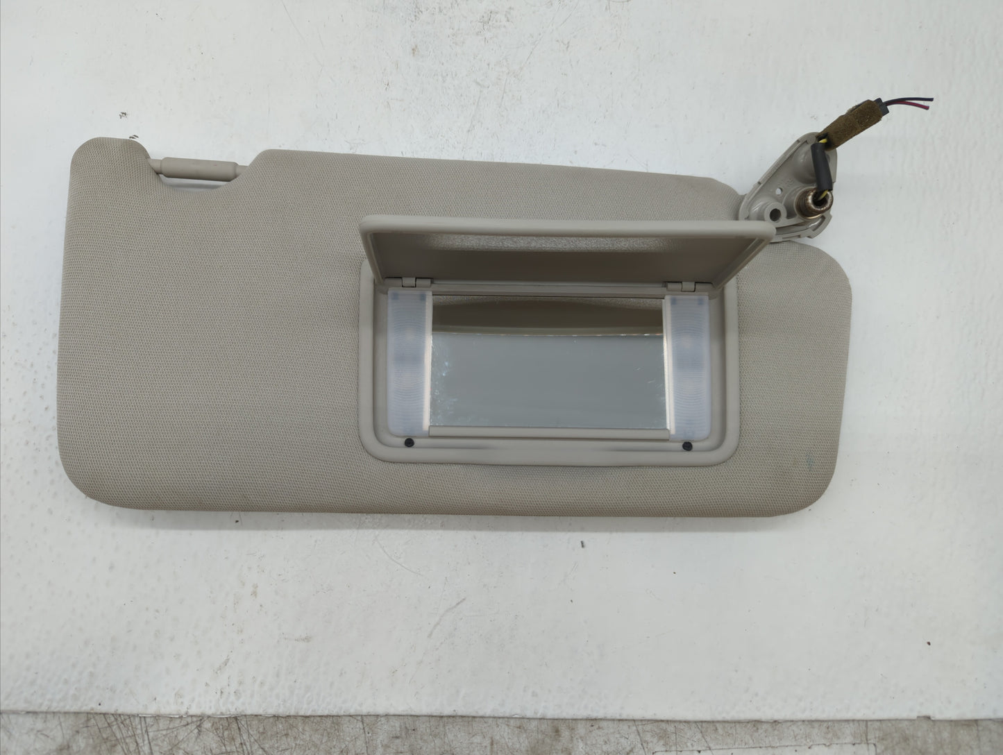 2010-2014 Subaru Legacy Sun Visor Shade Replacement Passenger Right Mirror Fits Fits 2010 2011 2012 2013 2014 OEM Used Auto 